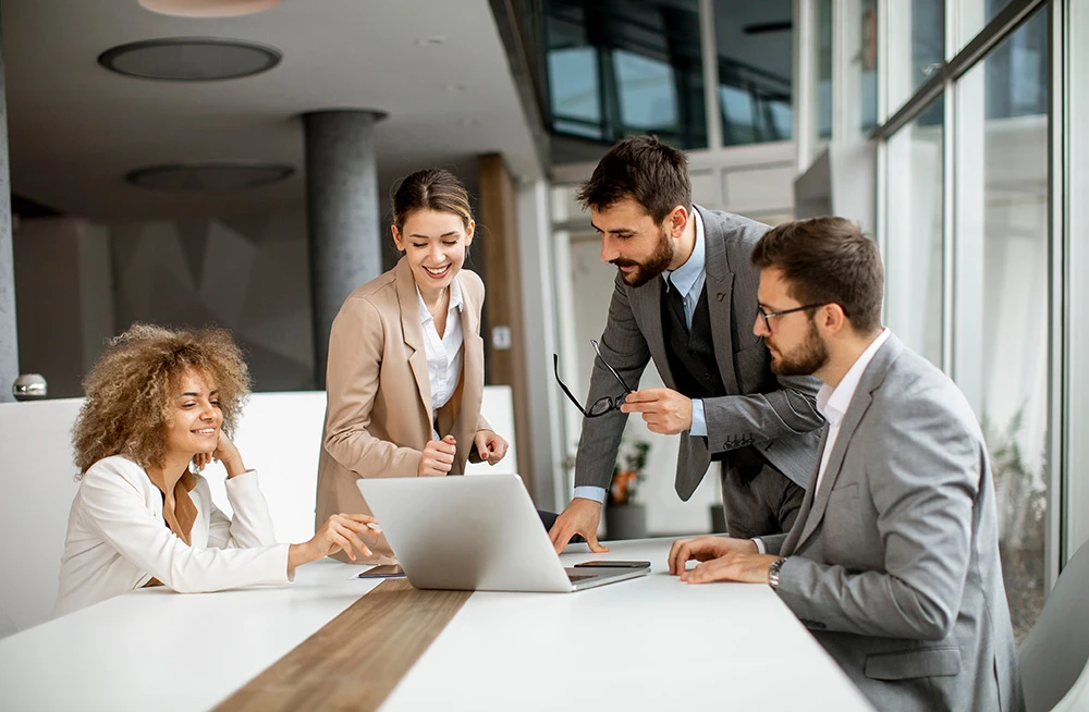 Snapchat Ads that blend creativity with performance. I help you tap into younger audiences with immersive ad formats designed for engagement and action.